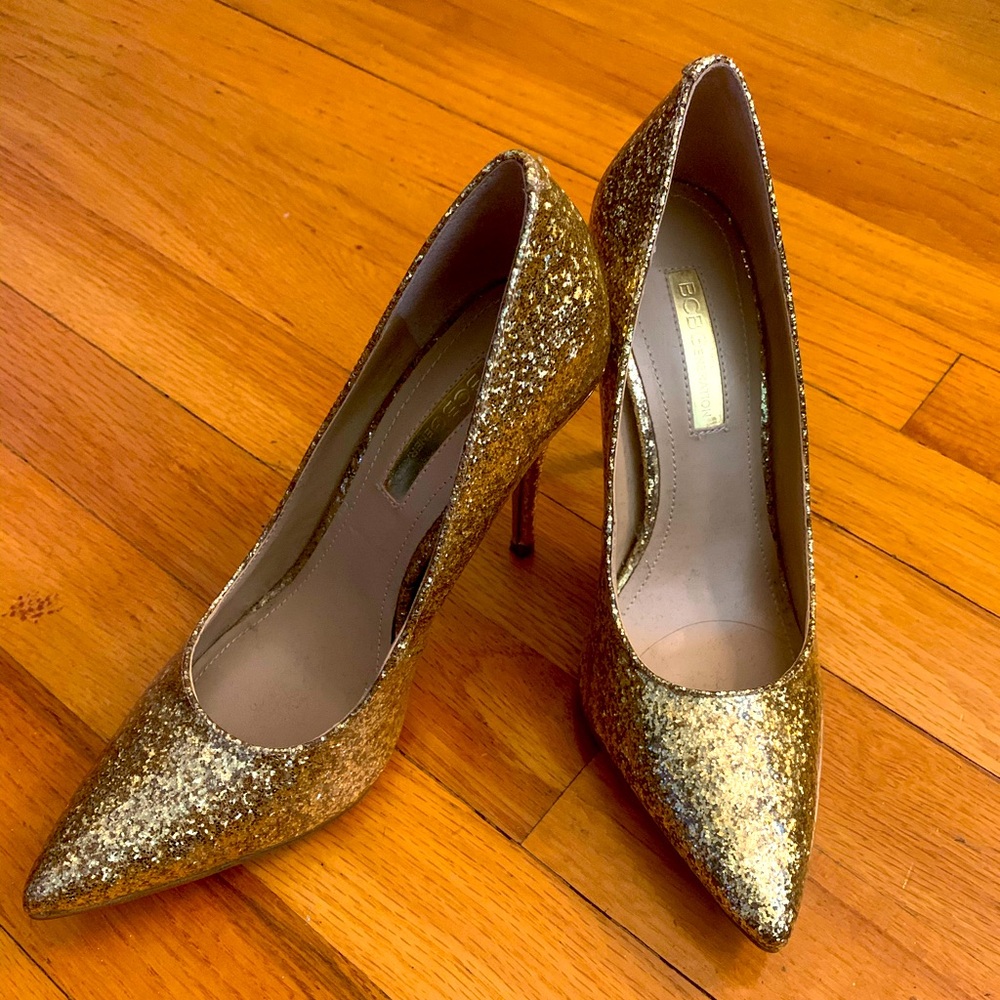 BCBG Women’s hi heels 5.5